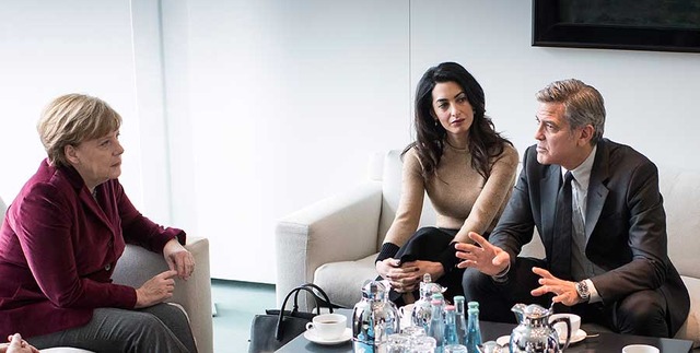 アンゲラ・メルケル首相＆ジョージ・クルーニー＆アマル・クルーニー-(C)Getty Images