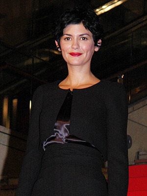 数あるオファーの中から、若き日のシャネルを演じることを選んだ