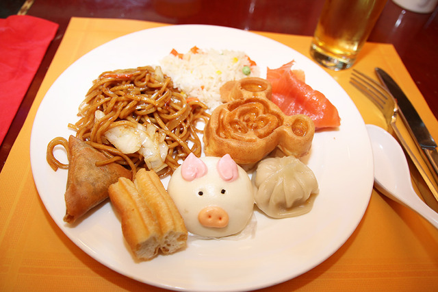 シェフ・ミッキー「ディズニー・ハリウッド・ホテル」