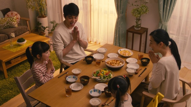 東出昌大、丸美屋「麻婆豆腐の素」CM「父親になったボク」篇