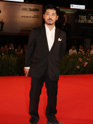 最新作『戦慄迷宮3D』の上映、観客は興奮！