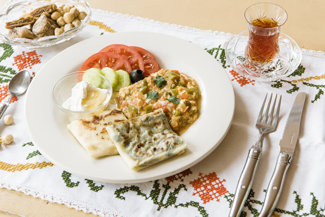 ワールド・ブレックファスト・オールデイが“トルコの朝ごはん”（1,500円）を提供