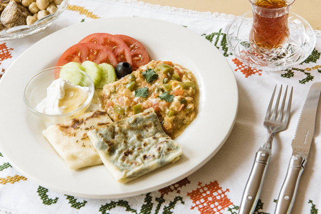 ワールド・ブレックファスト・オールデイが“トルコの朝ごはん”（1,500円）を提供