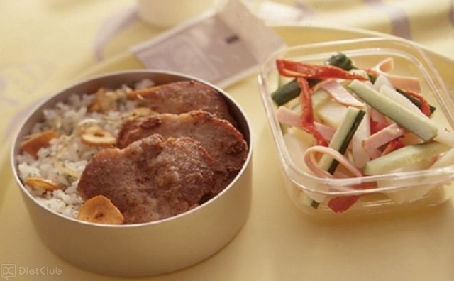 掲載されている「お弁当レシピ」の完成イメージ