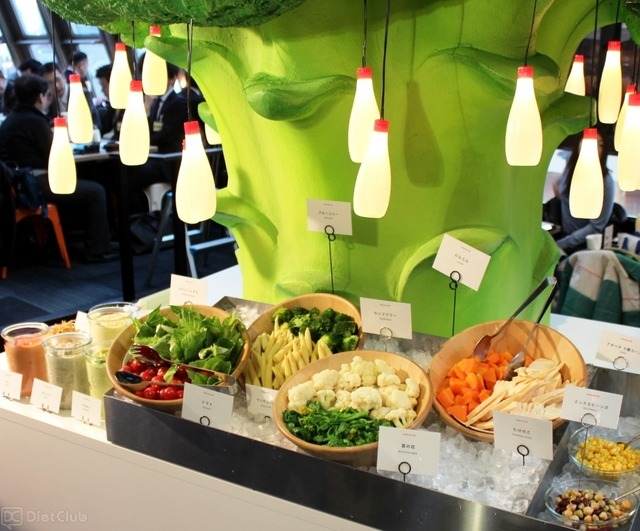 旬の野菜をたっぷり食べられる！ 期間限定の「マヨ・カフェ」がオープン