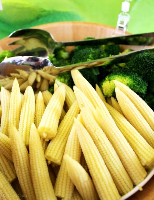 「サラダスタンド」コーナーに用意されていた野菜