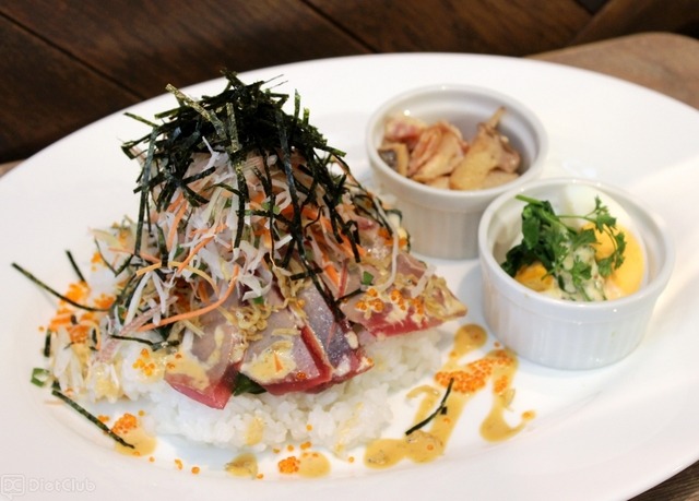 「炙り三崎まぐろと旬野菜のマヨDON」（ランチメニュー）