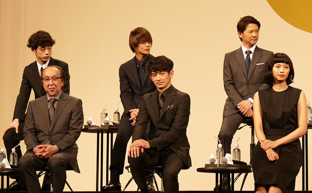 『64-ロクヨン-前編』完成報告会見