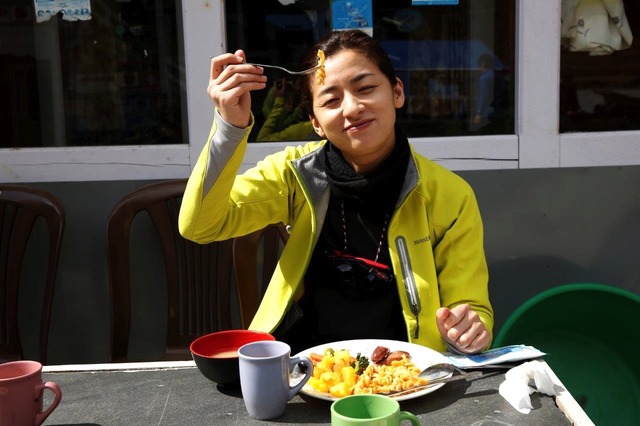 尾野真千子メイキング／『エヴェレスト　神々の山嶺』（C）2016「エヴェレスト 神々の山嶺」製作委員会