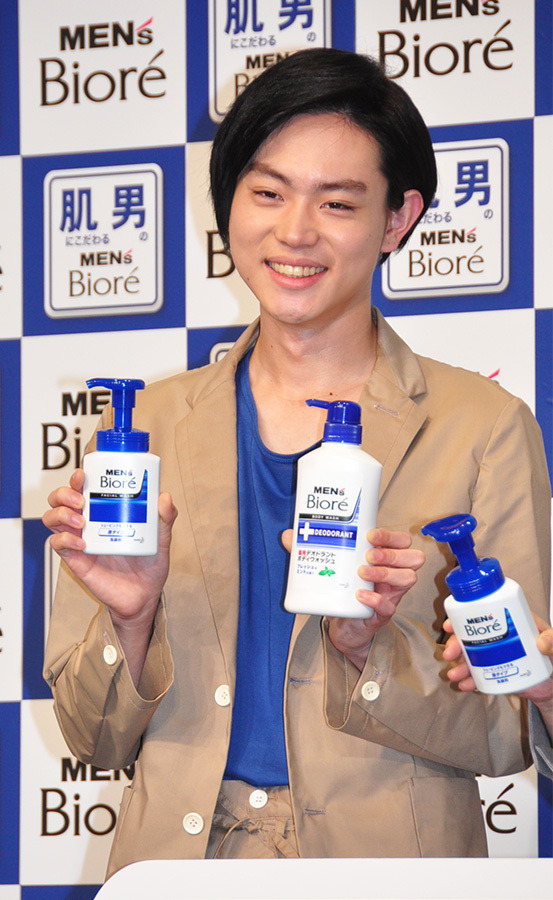 菅田将暉／ビオレ“肌男”新CM発表会