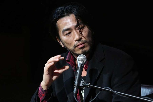 長谷井宏紀監督