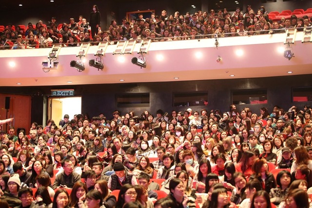 第40回香港国際映画祭に参加した宮藤官九郎監督