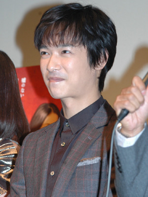 『クヒオ大佐』初日舞台挨拶