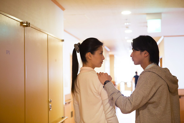 橋本マナミ＆横浜流星／『イブの贈り物』