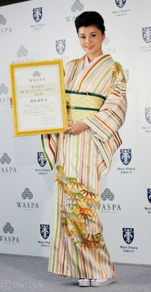 藤原紀香が、和の美しさを体現している「WASPAアンバサダー」に就任