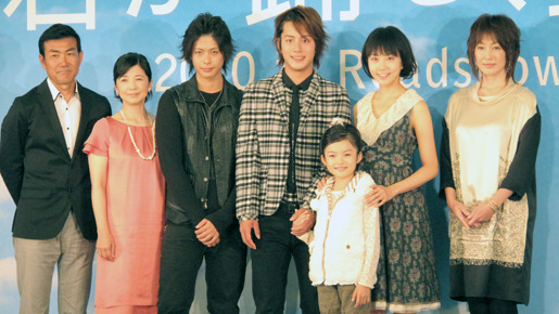 『君が踊る、夏』記者会見。（左から）香月秀之監督、宮崎美子、五十嵐隼士、溝端淳平、大森絢音、木南晴夏、高島礼子 photo：Yoko Saito