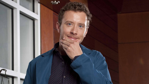 愛嬌たっぷり！　でも仕事には余念がないホッジンズ　-(C) 2009 Twentieth Century Fox Home Entertainment LLC. All Rights Reserved.