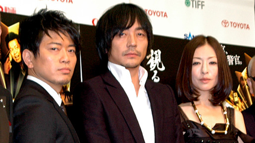 『笑う警官』公式会見