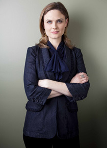 「BONES−骨は語る−」　エミリー・デシャネル