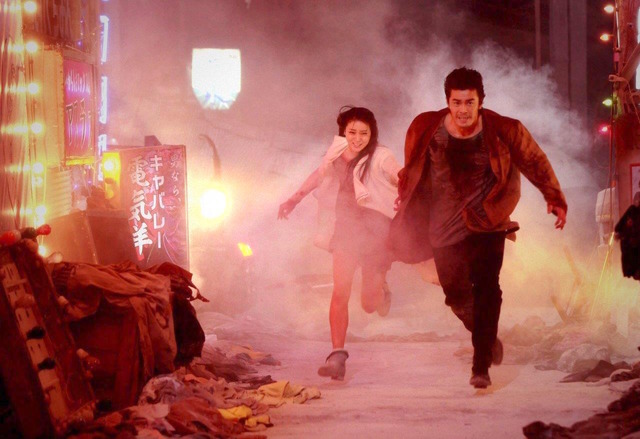 初出し・伊藤英明＆武井咲／『テラフォーマーズ』(C)貴家悠・橘賢一／集英社　(C)2016 映画「テラフォーマーズ」製作委員会