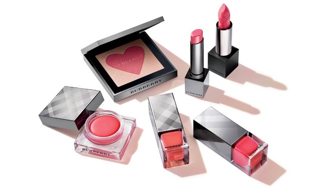バーバリーのサマーメイクアップコレクション発売