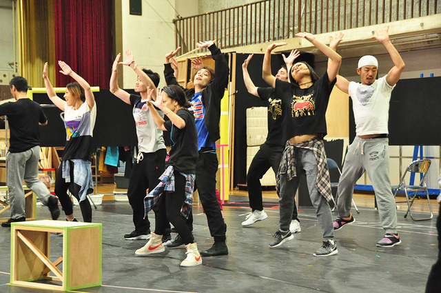 「ラディアント・ベイビー～キース・ヘリングの生涯～」の稽古の模様