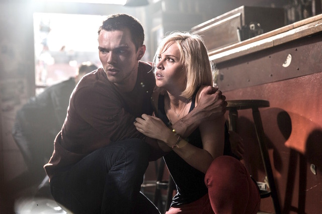 『アウトバーン』　（C）2015 IM GLOBAL FILM FUND, LLC ALL RIGHTS RESERVED.