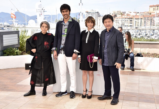 『海よりもまだ深く』inカンヌ国際映画祭フォトコール（C）2016 フジテレビジョン バンダイビジュアル AOI Pro. ギャガ