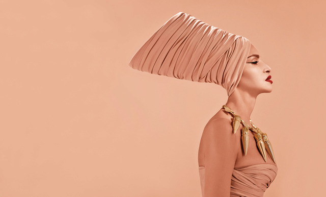 中東の古代遺品やアール・デコの華麗な装飾からインスパイアされたリップカラーを発売