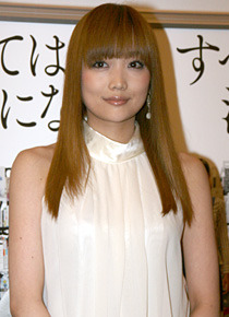 『すべては海になる』　佐藤江梨子