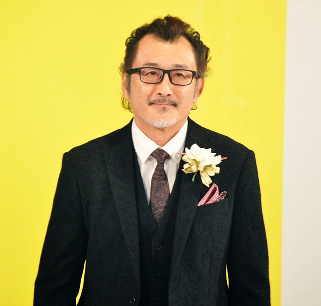 吉田鋼太郎