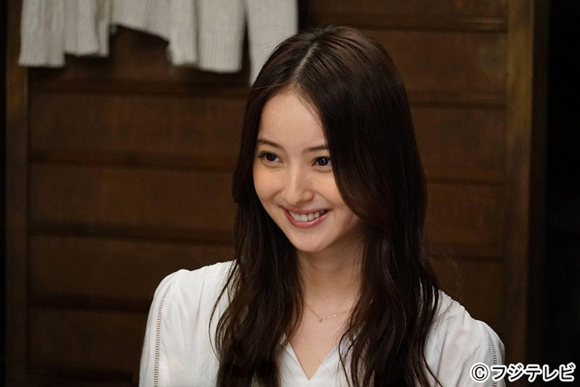 佐々木希／「早子先生、結婚するって本当ですか？」 - (C) フジテレビ