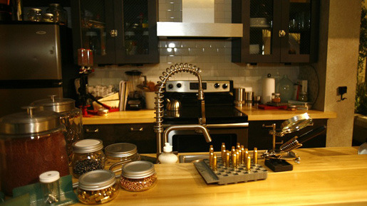 キッチンに銃弾！　フィオナにしか考えられない収納です…