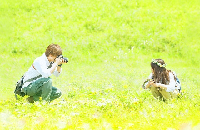 お姫様かんむり／『植物図鑑 運命の恋、ひろいました』（C）2016「植物図鑑」製作委員会