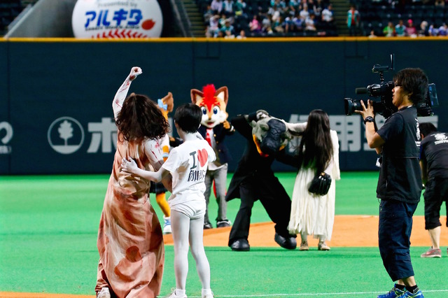 『貞子vs伽椰子』（C）2016「貞子vs伽椰子」製作委員会