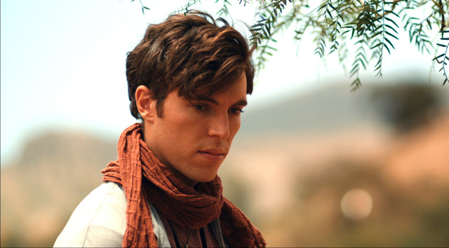 トム・ヒューズ／『フラワーショウ！』 (C)2014 Crow’s Nest Productions