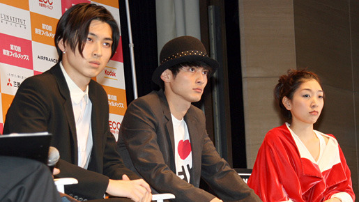 『ケンタとジュンとカヨちゃんの国』（左から）松田翔太、高良健吾、安藤サクラ