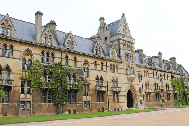 オックスフォード大学クライスト・チャーチ・カレッジ／アリスのはじまりを紐解く旅＜オックスフォード編＞
