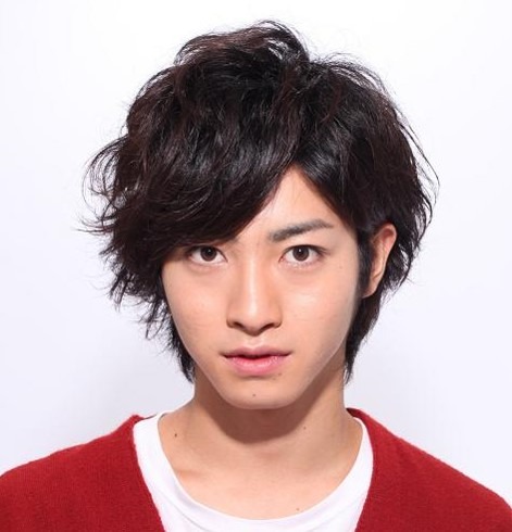 今泉俊輔役：木村達成