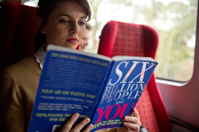 『マン・アップ！60億分の1のサイテーな恋のはじまり』　(C) STUDIOCANAL Limited/British Broadcasting Corporation 2014. All Rights Reserved.　