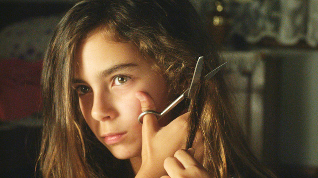 『裸足の季節』（C）2015 CG CINEMA - VISTAMAR Filmproduktion - UHLANDFILM- Bam Film - KINOLOGY