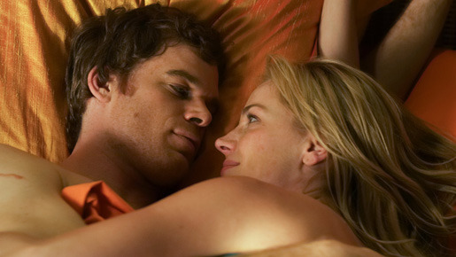 「デクスター」  DexterTM (C) Showtime Networks Inc. All rights reserved. SHOWTIME and related marks are registered trademarks of Showtime Networks Inc. a CBS Company. (C) 2009 CBS Studios Inc. CBS and related marks are trademarks of CBS Broadcasting Inc. All Rig