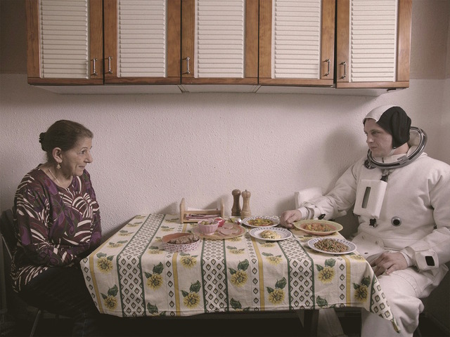 『アスファルト』 （C）2015 La Camera Deluxe - Maje Productions - Single Man Productions - Jack Stern Productions - Emotions Films UK - Movie Pictures - Film Factory