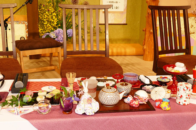 『アリス・イン・ワンダーランド／時間の旅』“お茶”会見