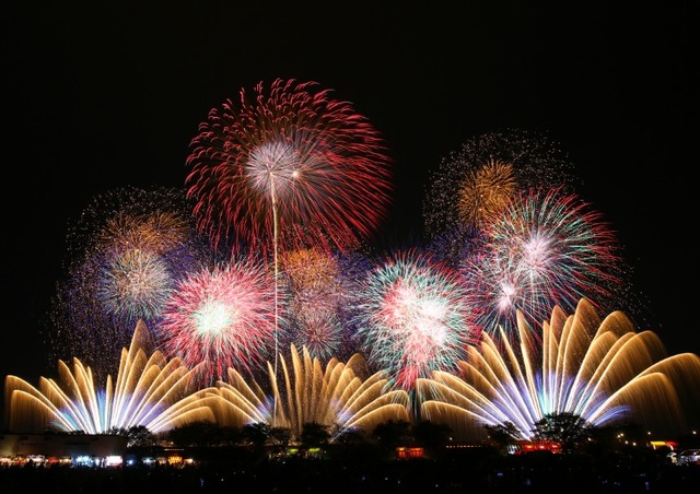 茨城県土浦市「土浦全国花火競技大会（土浦の花火）」