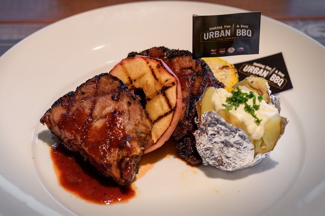 「CTバットのブルックリンバックヤードスタイル」（平日1,500円 土日祝 2,400円）