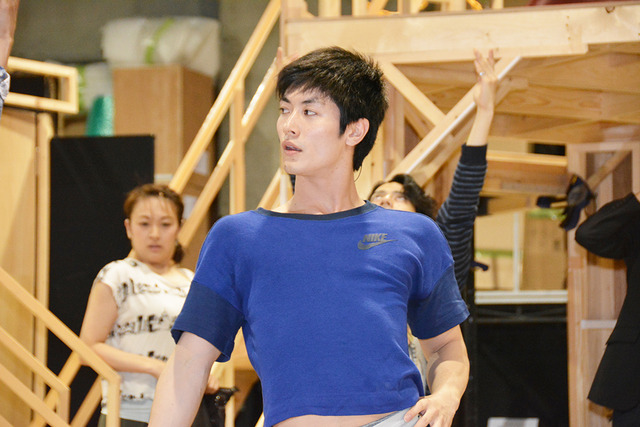 三浦春馬日本版「キンキーブーツ」の稽古場公開