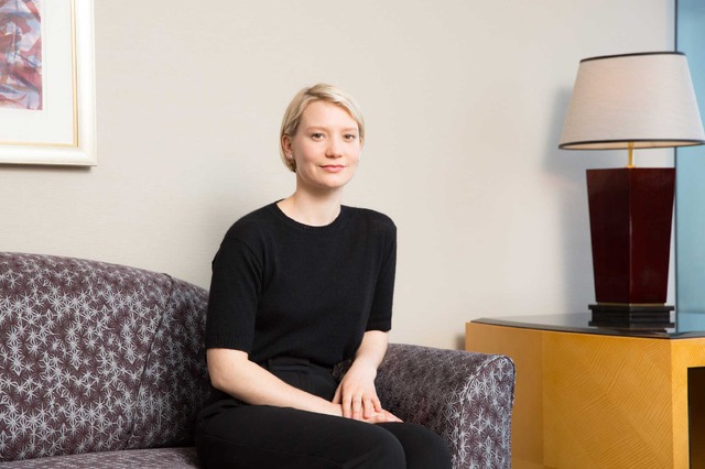 『アリス・イン・ワンダーランド／時間の旅』ミア・ワシコウスカ／photo:Nahoko Suzuki