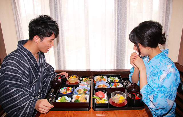 七夕膳「れすとらん北齋」（モデル：那海＆本多遼）