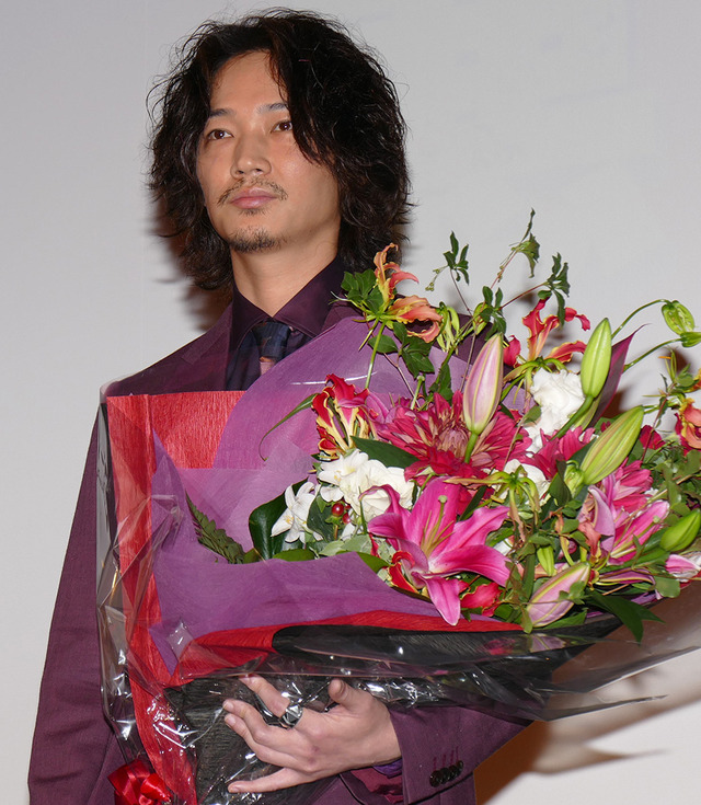 綾野剛／『日本で一番悪い奴ら』ヒット御礼舞台挨拶